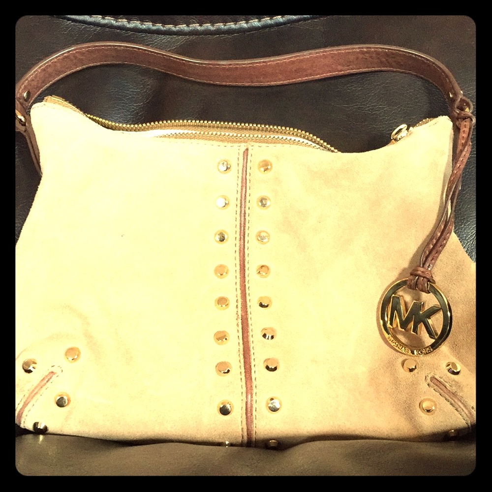 A Micheal Kors purse